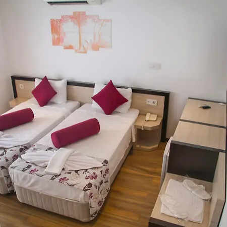 Hermes Hotel 4*